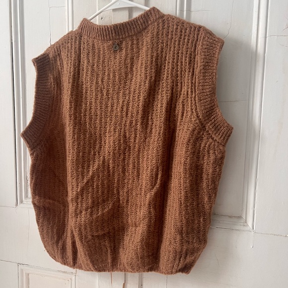 Brown gilet sweater - Picture 2 of 2